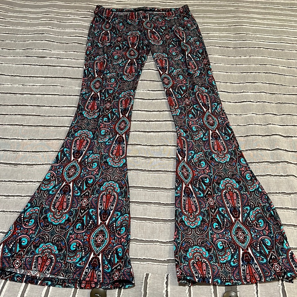 Junior size large printed bell bottom flare pants. Elastic waist band
